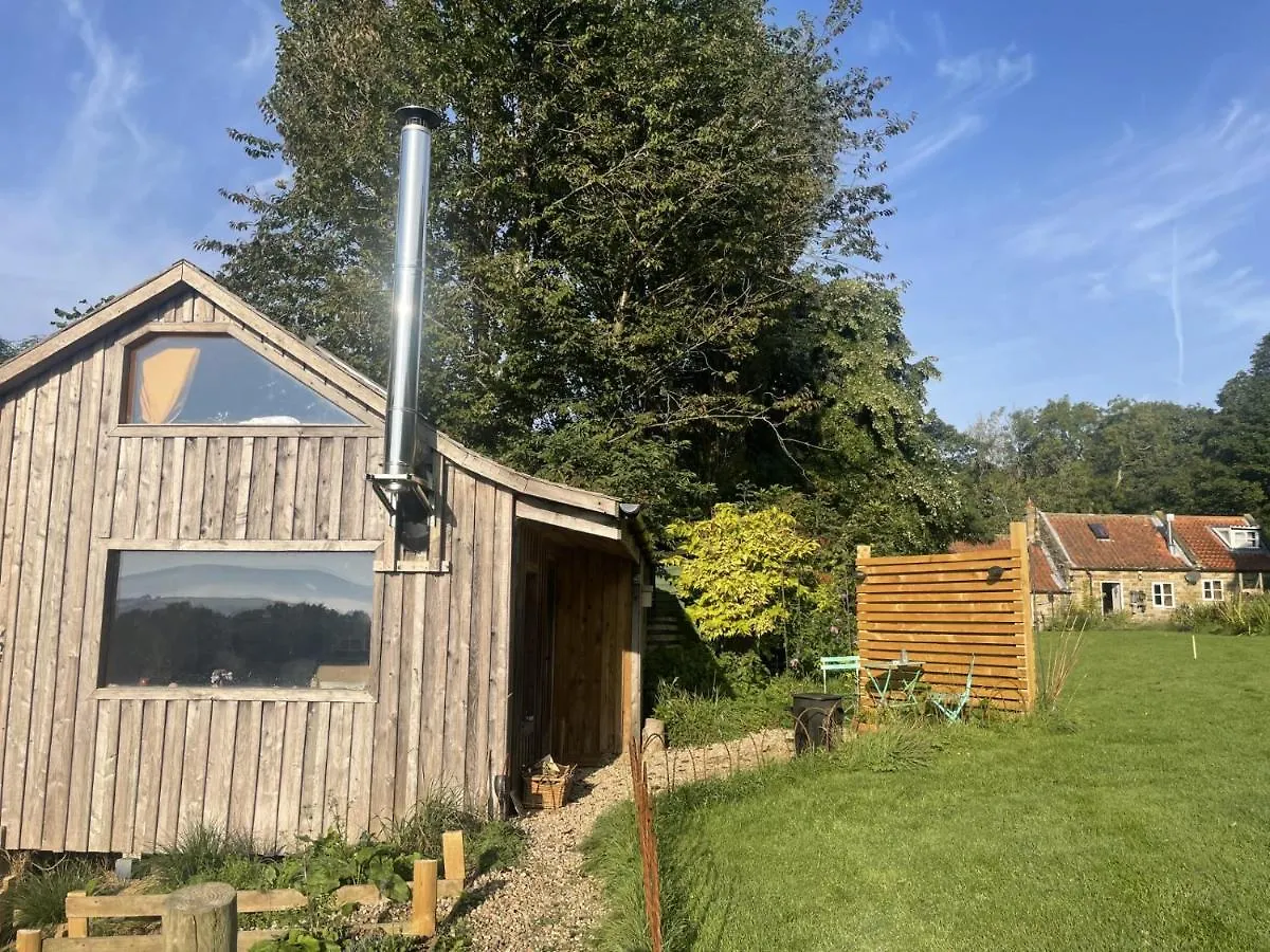 Chalet The Cabin At Shambala- Now With Sauna Available To Book! Whitby